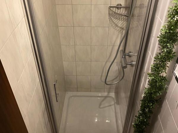 PREMIUM Hostel : photo 8 de la chambre lit dans dortoir pour femmes de 4 lits