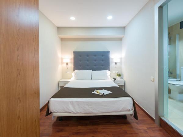 Aparthotel Senator Barcelona : photo 3 de la chambre double room with kitchen - ground floor 