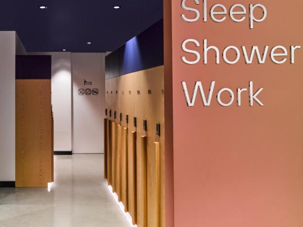 Kepler Club Sabiha Gökçen Airport - International Transit Area : photo 5 de la chambre cabine - réservée aux hommes