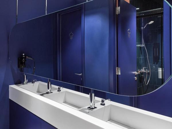 Kepler Club Sabiha Gökçen Airport - International Transit Area : photo 9 de la chambre cabine - réservée aux hommes