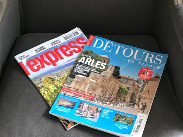 MAS DE LA FADETO : photo 5 de la chambre chambre double avec terrasse - vue sur montagne