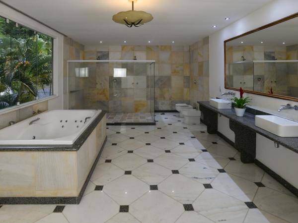 Rio Boutique Suites : photo 4 de la chambre chambre quadruple avec baignoire