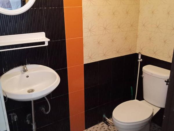 V.I.P. House : photo 2 de la chambre chambre double standard avec climatisation