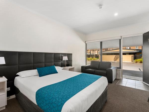 Comfort Inn & Suites Manhattan : photo 1 de la chambre chambre lit queen-size deluxe