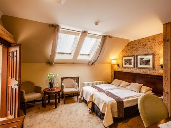 Zamek Topacz : photo 3 de la chambre standard double or twin room in rządcówka building