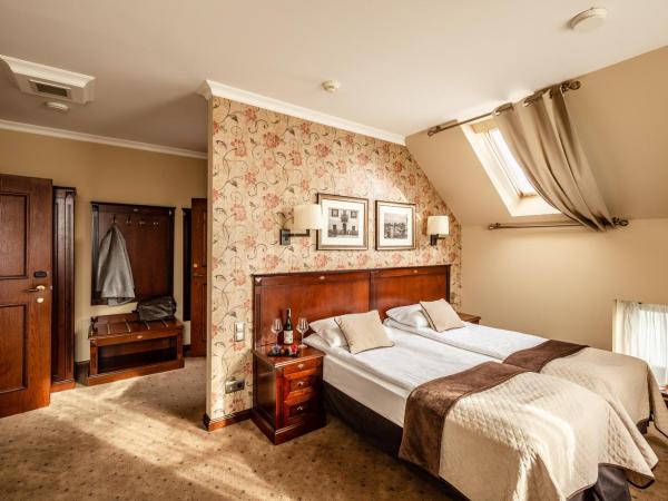 Zamek Topacz : photo 4 de la chambre superior double or twin room in rządcówka building