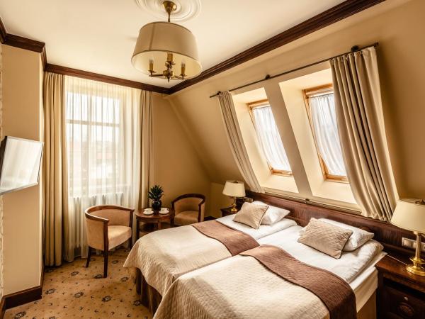 Zamek Topacz : photo 1 de la chambre standard double or twin room in domek ogrodnika building