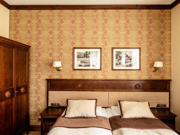 Zamek Topacz : photo 3 de la chambre superior double or twin room in domek ogrodnika building