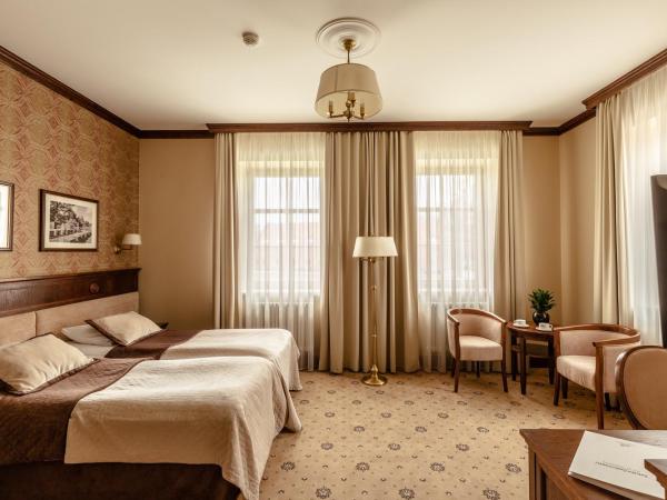 Zamek Topacz : photo 1 de la chambre superior double or twin room in domek ogrodnika building