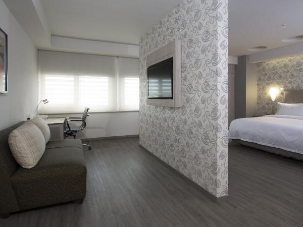Holiday Inn Express Mexico- Toreo, an IHG Hotel : photo 4 de la chambre suite exécutive - non-fumeurs 