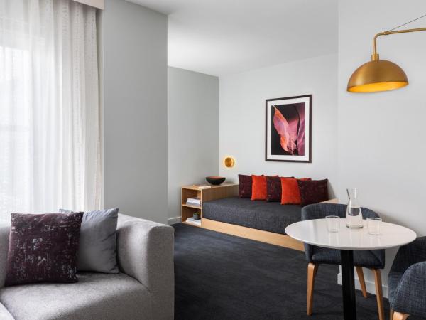 21c Museum Hotel Chicago : photo 6 de la chambre suite lit queen-size deluxe