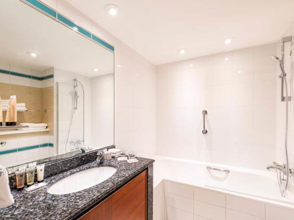 Millennium Hotel and Conference Centre Gloucester London : photo 5 de la chambre chambre double deluxe