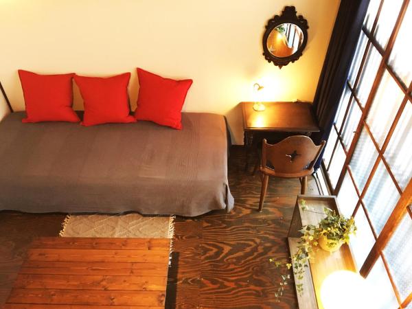 Guesthouse Kioto : photo 9 de la chambre chambre lits jumeaux standard avec canapé