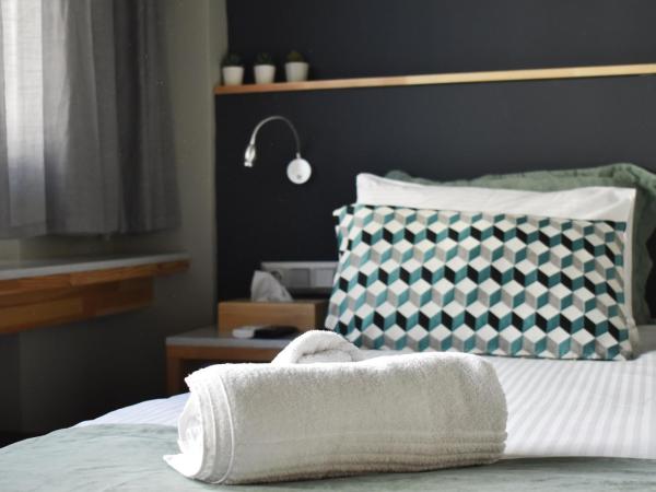 Be My Guest Athens : photo 9 de la chambre chambre triple avec balcon