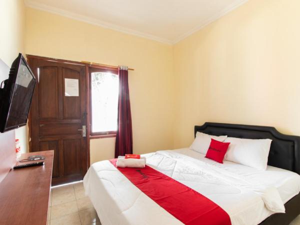 RedDoorz @ Raya Janti Yogyakarta : photo 1 de la chambre chambre double