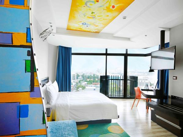 Siam@Siam Design Hotel Pattaya : photo 1 de la chambre chambre junior d'angle - vue sur océan
