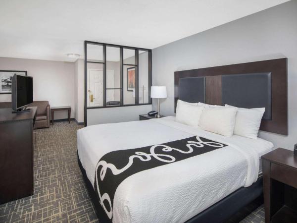 La Quinta by Wyndham Atlanta Airport South : photo 5 de la chambre chambre lit king-size exécutive