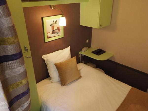 Hôtel du Dauphin : photo 3 de la chambre chambre simple