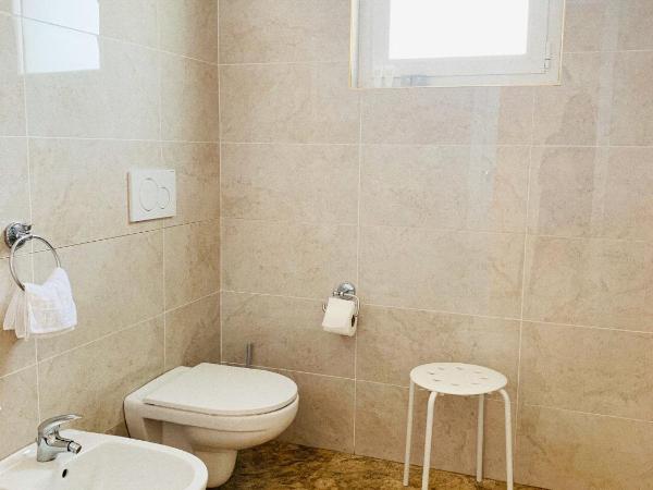 Esperanto B&B : photo 2 de la chambre chambre lit king-size avec balcon