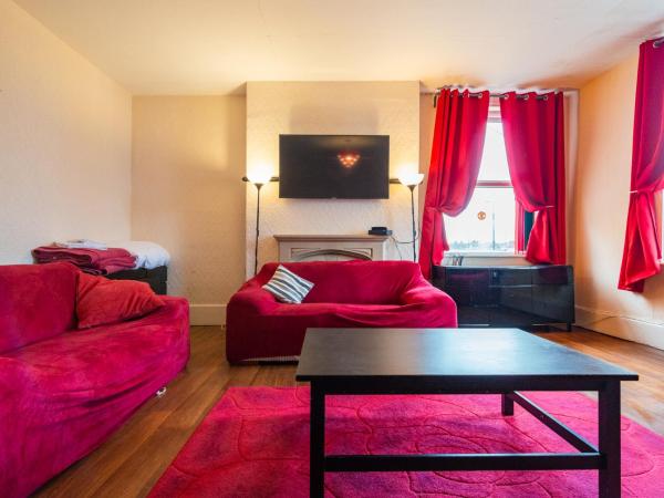 Old Trafford Stadium Hotel : photo 2 de la chambre appartement