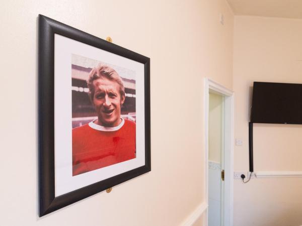 Old Trafford Stadium Hotel : photo 5 de la chambre chambre quadruple confort avec salle de bains privative