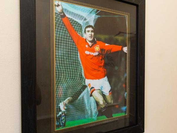 Old Trafford Stadium Hotel : photo 2 de la chambre chambre triple deluxe avec salle de bains privative