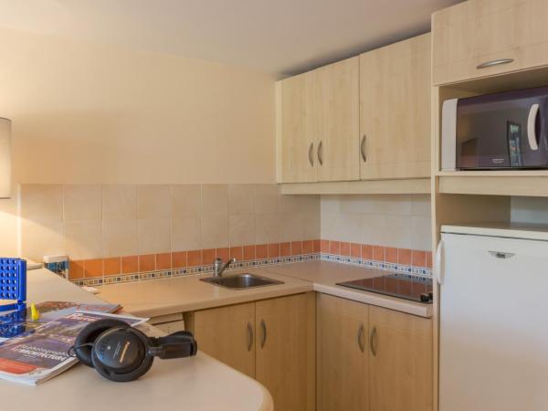 Résidence Pierre & Vacances Heliotel Marine : photo 4 de la chambre appartement 1 chambre avec climatisation (5 personnes)