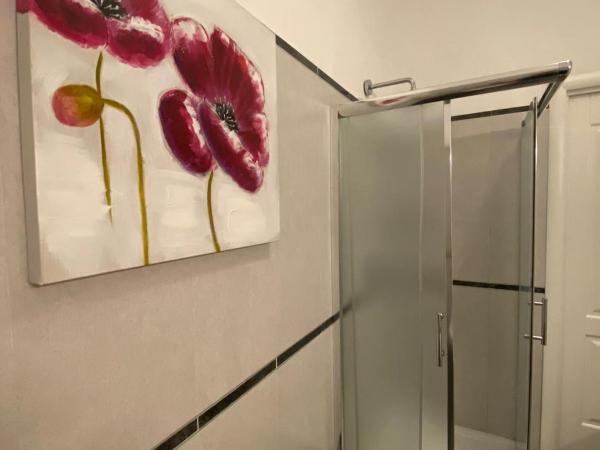 B&B Mini Hotel Incity-close train station and port- : photo 7 de la chambre chambre triple supérieure