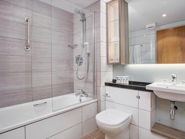 Holiday Inn Belfast, an IHG Hotel : photo 9 de la chambre chambre premium 