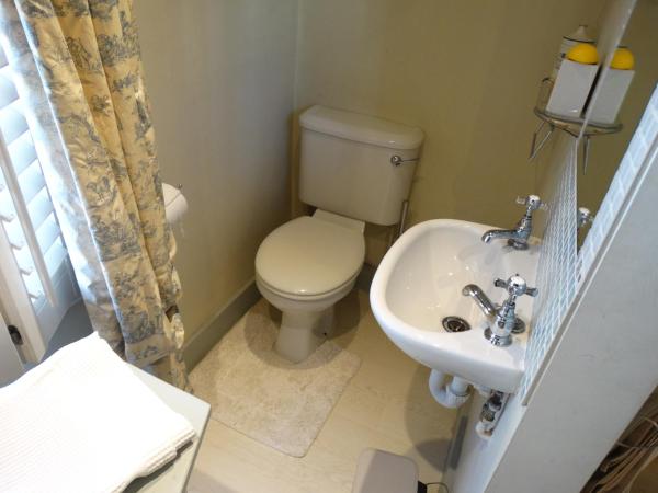 Hurlingham Bed and Breakfast : photo 2 de la chambre chambre simple avec douche 