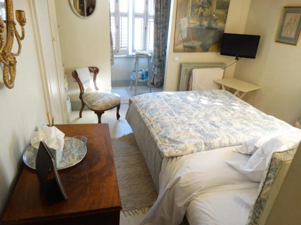 Hurlingham Bed and Breakfast : photo 4 de la chambre chambre simple avec douche 