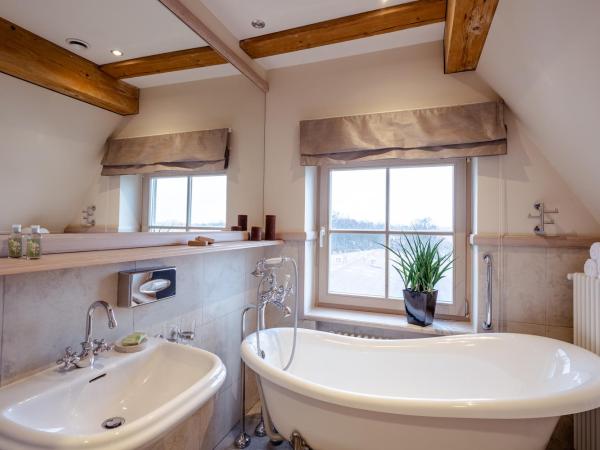 Zamek Topacz : photo 2 de la chambre suite junior avec mezzanine - bâtiment spichlerz