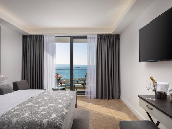 Ellure Luxury Suites : photo 4 de la chambre chambre adria lit king-size - vue sur mer