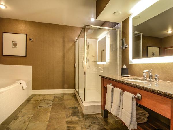 Fairways Hotel on the Mountain : photo 2 de la chambre village view one bedroom suite