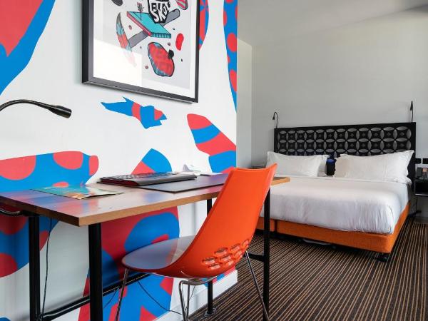 The Constance Fortitude Valley : photo 1 de la chambre hotel king with terrace with free wifi