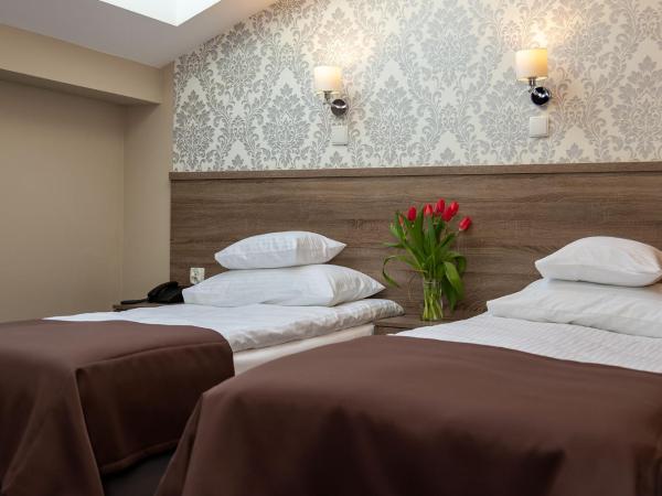 Hotel Maximum : photo 4 de la chambre chambre lits jumeaux