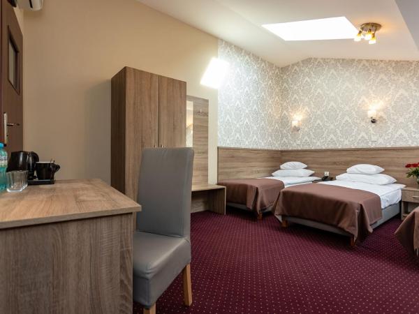 Hotel Maximum : photo 6 de la chambre chambre triple