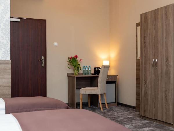 Hotel Maximum : photo 2 de la chambre chambre triple