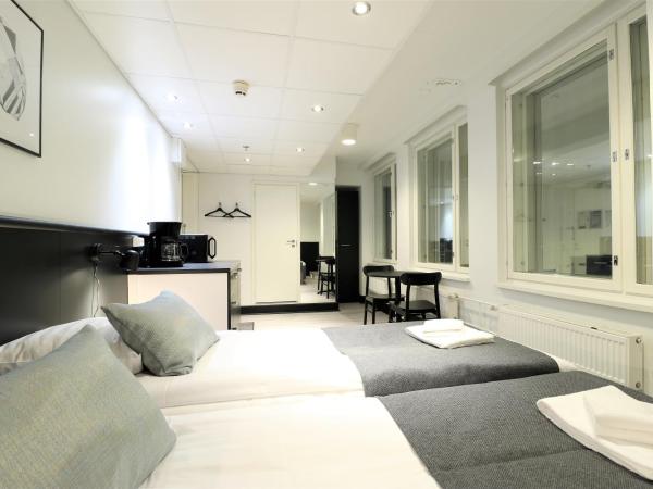 Forenom Aparthotel Tampere : photo 4 de la chambre chambre lits jumeaux avec balcon d'Été