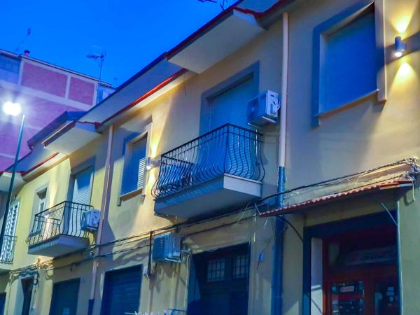 Dimora Costantino : photo 1 de la chambre chambre triple avec balcon