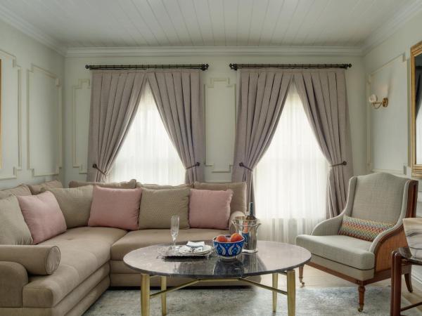 Six Senses Kocatas Mansions : photo 3 de la chambre suite lit king-size - vue sur bosphore