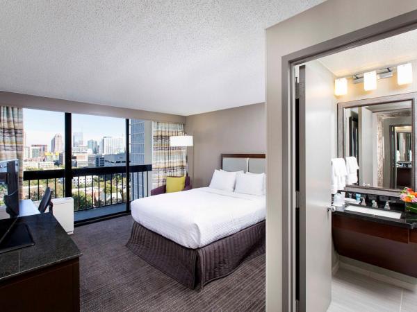 Crowne Plaza Atlanta - Midtown, an IHG Hotel : photo 3 de la chambre chambre standard lit queen-size