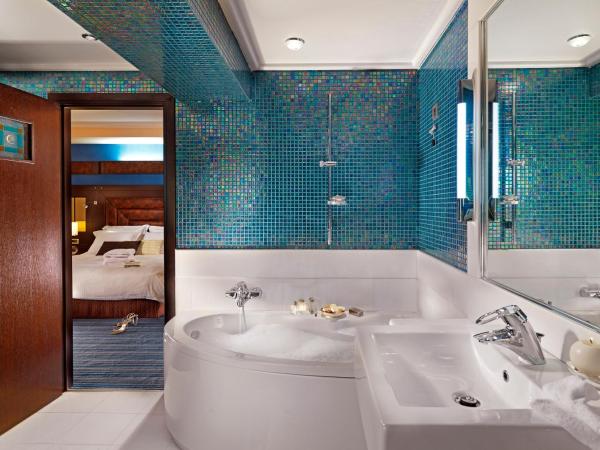 Crowne Plaza Athens City Centre, an IHG Hotel : photo 1 de la chambre chambre premium