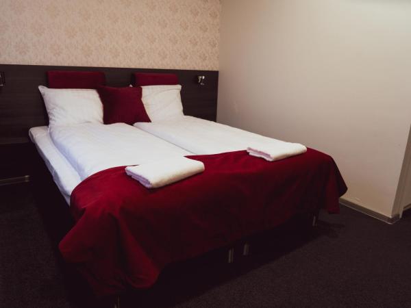 Liljeholmens Stadshotell : photo 1 de la chambre chambre double Économique avec salle de bains commune