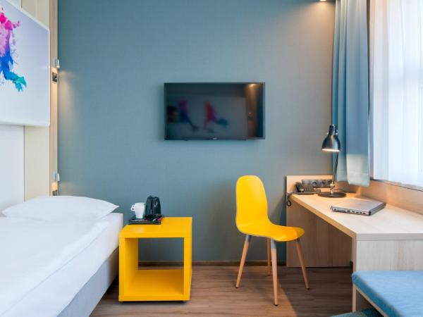 o3Hotel : photo 6 de la chambre chambre double avec salle de bains privative