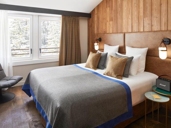 Ecrin Blanc Resort Courchevel - Aquapark : photo 2 de la chambre grande suite avec accès au parc aquatique