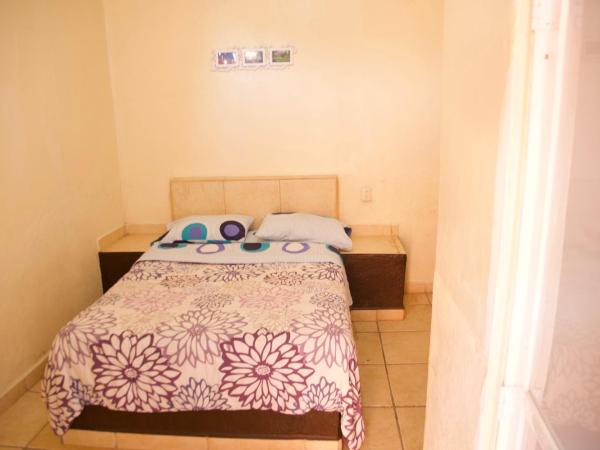 Hotel Cuauhtemoc : photo 3 de la chambre chambre double Économique