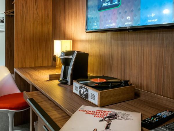 Hôtel Uville Montréal : photo 5 de la chambre chambre supérieure avec 2 lits queen-size