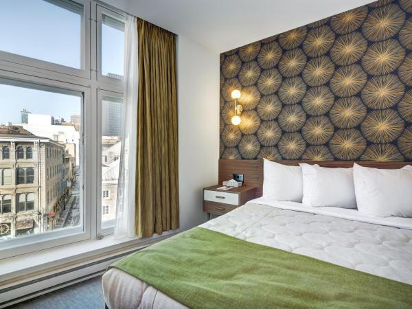 Hôtel Uville Montréal : photo 7 de la chambre chambre lit king-size deluxe