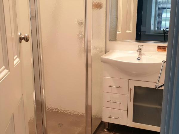 Adelaide Pulteney Motel : photo 8 de la chambre chambre lit king-size